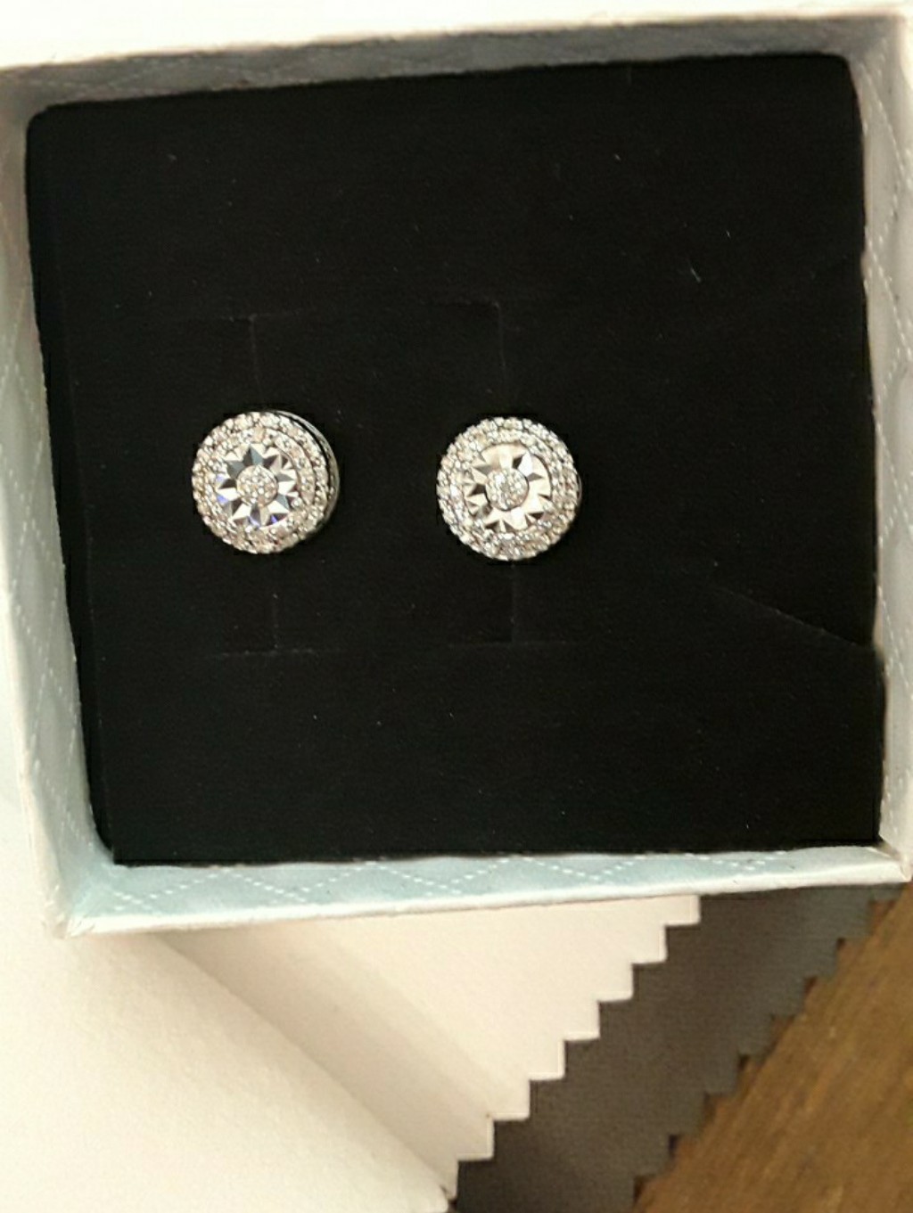 Silver Tiny Diamond Chip Pierced Earrings 925 Sld